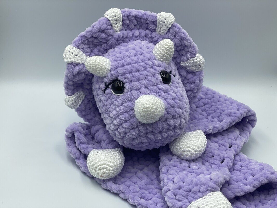 Häkelanleitung - Schnuffeltuch/Schmusetuch Triceratops Baby "Sweety" - Bild 2