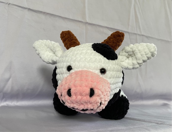 Anleitung für Amigurumi-Kuh Kuhnigunde - Häkelprojekt für Fortgeschrittene