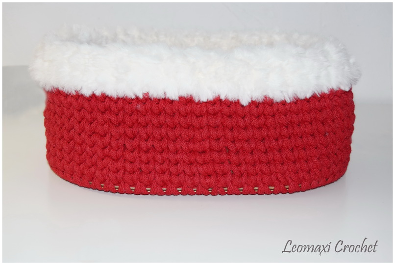 + X-Mas + Weihnachtskorb häkeln, Geschenkkorb Weihnachten, mit Holzboden