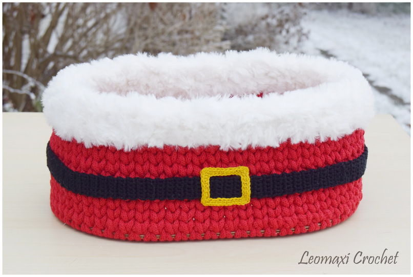 + X-Mas + Weihnachtskorb häkeln, Geschenkkorb Weihnachten, mit Holzboden