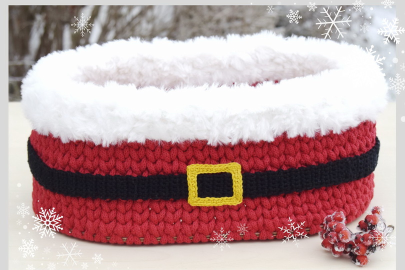 + X-Mas + Weihnachtskorb häkeln, Geschenkkorb Weihnachten, mit Holzboden