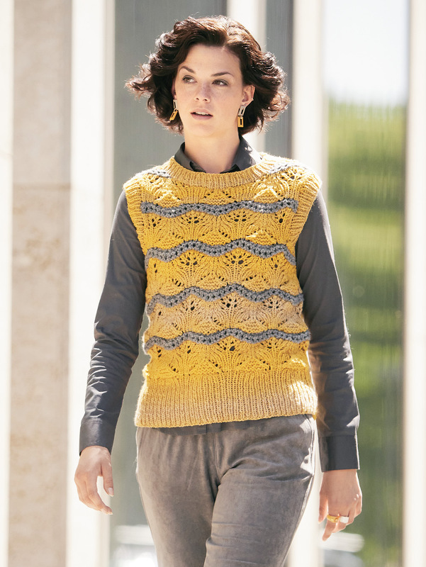 Pullunder mit Wellenlochmuster in Gold und Grau