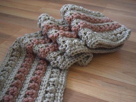 Dornröschenschal häkeln | Dieser Schal häkelt sich leichter als du denkst