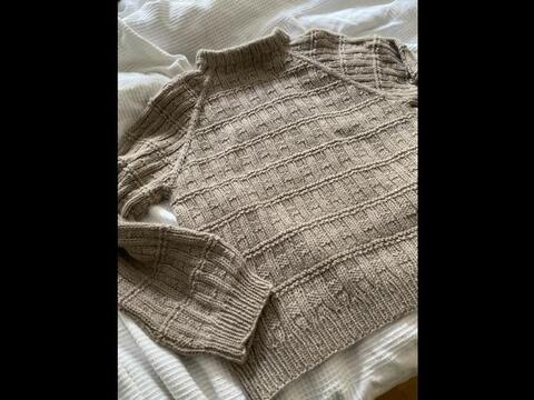 Pullover "Woven Strands Sweater" Strickanleitung