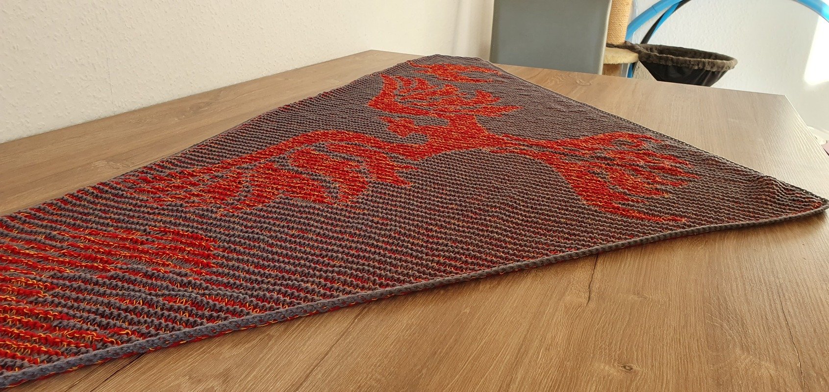 Phoenix, Shadow Knitting, Illusion Knitting, Motif Shawl - Image 9