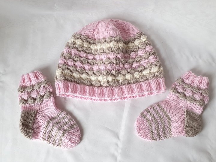 Strickanleitung Baby-Set, Baby-Mütze und Söckchen, ca. 4 - 10 Monate   #313