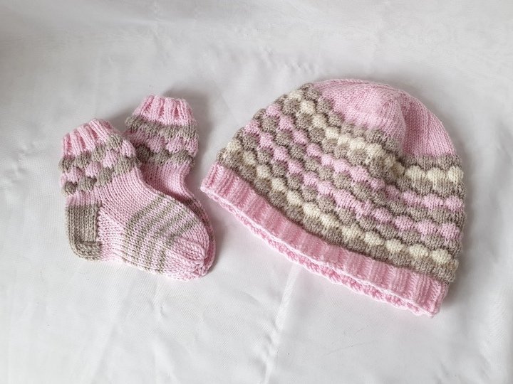 Strickanleitung Baby-Set, Baby-Mütze und Söckchen, ca. 4 - 10 Monate   #313