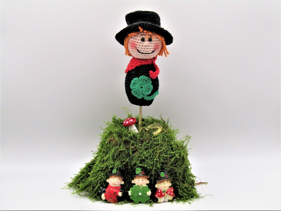 Häkelanleitung Schornsteinfeger *Franzl* Blumenstecker Glücksbringer - Bild 2