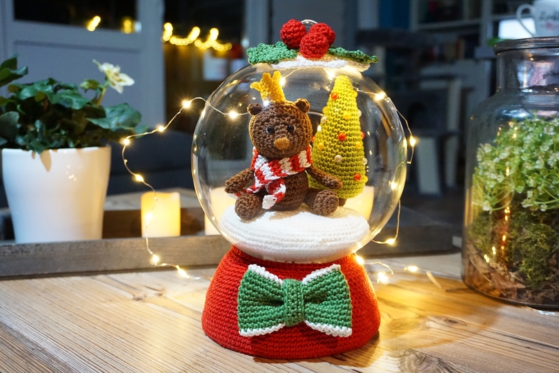 Häkelanleitung Schneekugel mit Berliner Bär und Weihnachtsbaum, PDF Datei