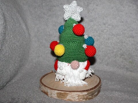 Weihnachtsbaumwichtel Häkelnanleitung deutsch und englisch