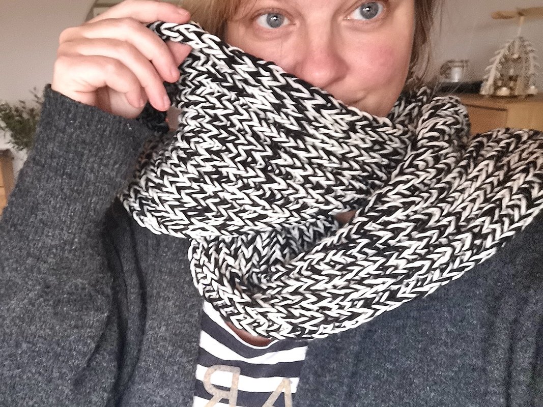 Salz&amp;Pfeffer Schal stricken