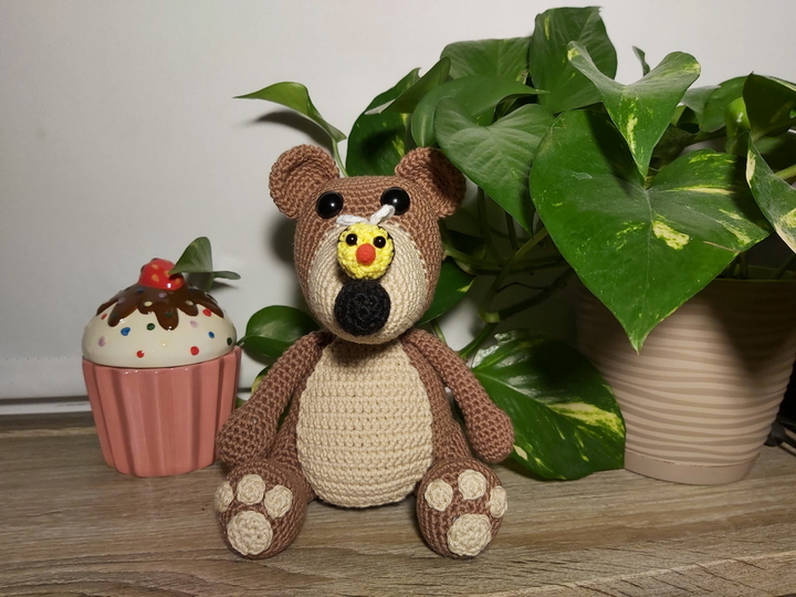 Häkelanleitung Bruno Bär und sein Freund das Bienchen