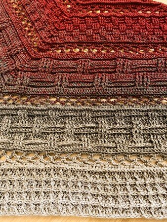Crochet Pattern Flat Triangular Scarf "Oineis"