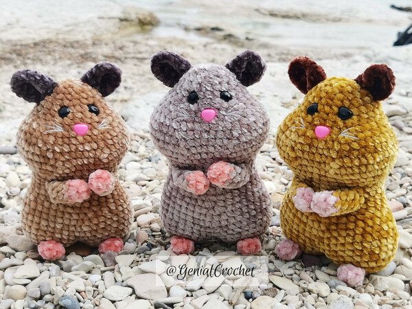 Easy Crochet Pattern - Begging Hamster Amigurumi