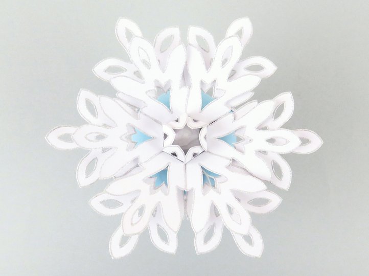 Geschenkverpackung mit Schneeflocke – Bastelanleitung und Vorlagen