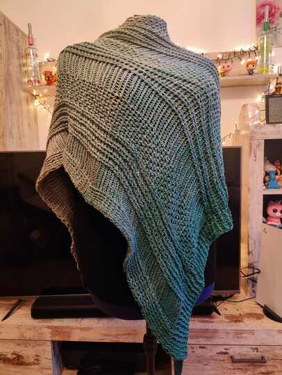 Häkelanleitung "Juste" asymetrisches Tuch