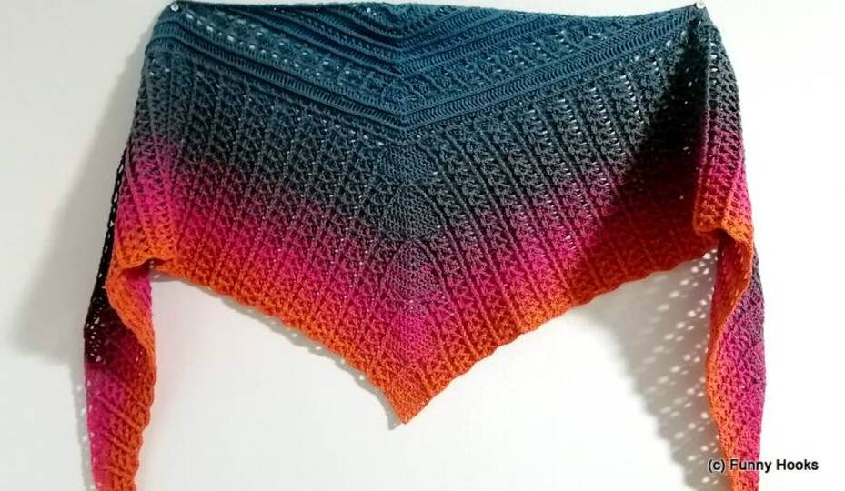 Birthday 22 - flaches Dreieckstuch in vielen Varianten