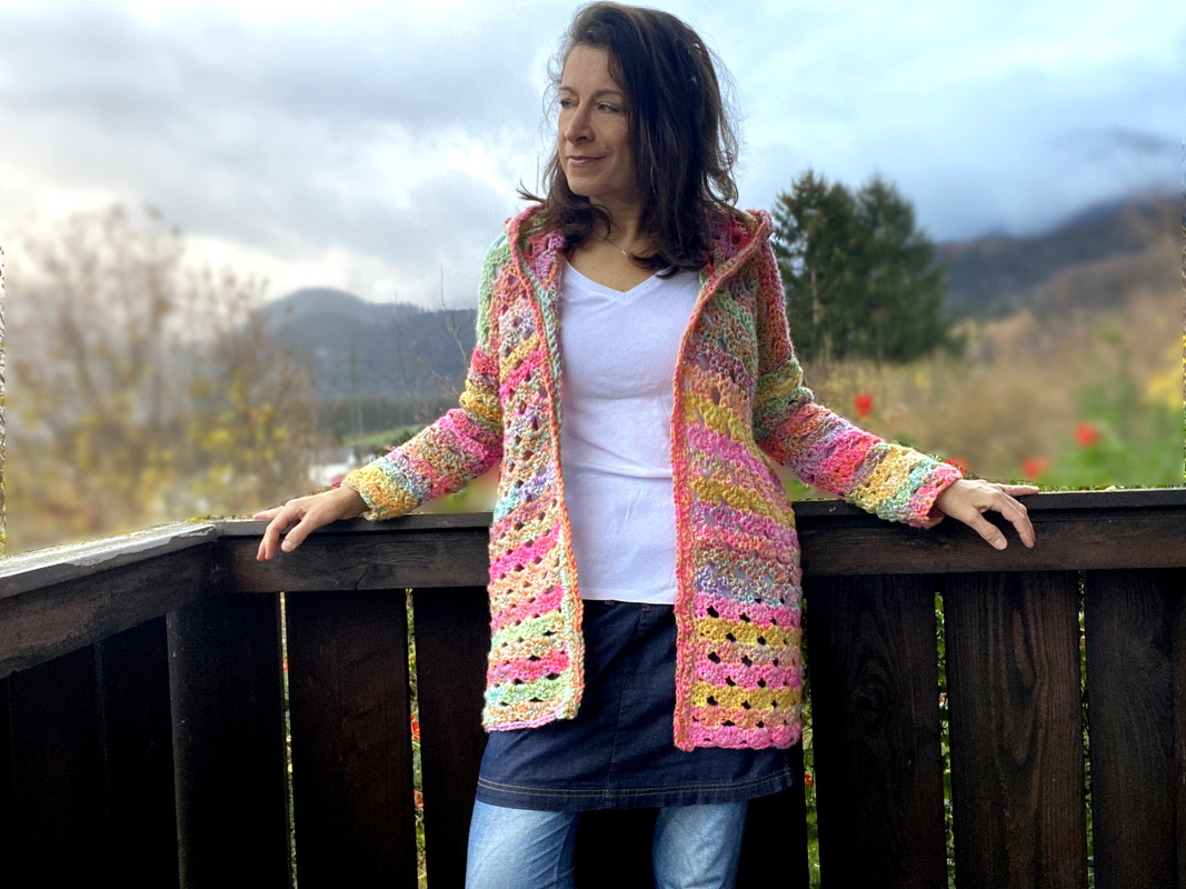 Fröhliche Häkeljacke AQUARELL | mit/ohne Kapuze | nahtlos