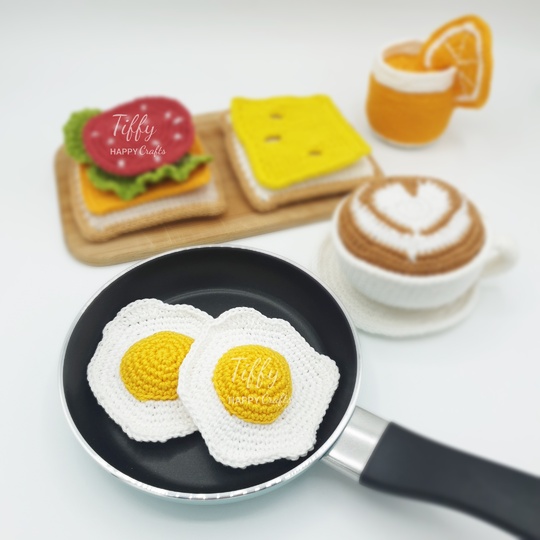 Fried Egg | Crochet Play Food Pattern in English and Deutsch