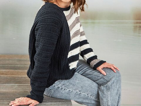 HÄKELPULLI – BLACK & STRIPES