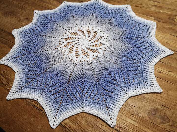 Crochet pattern  star Mira