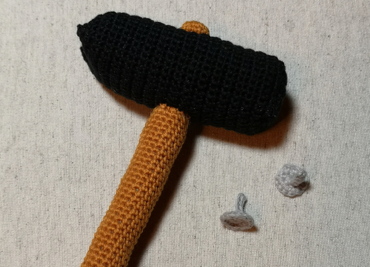 Hammer und Nägel, Häkelanleitung