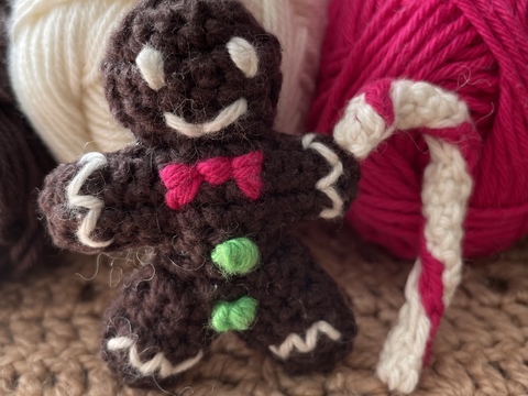 Häkelanleitung „Bread Ginger“ - Lebkuchenfigur mit Zuckerstange