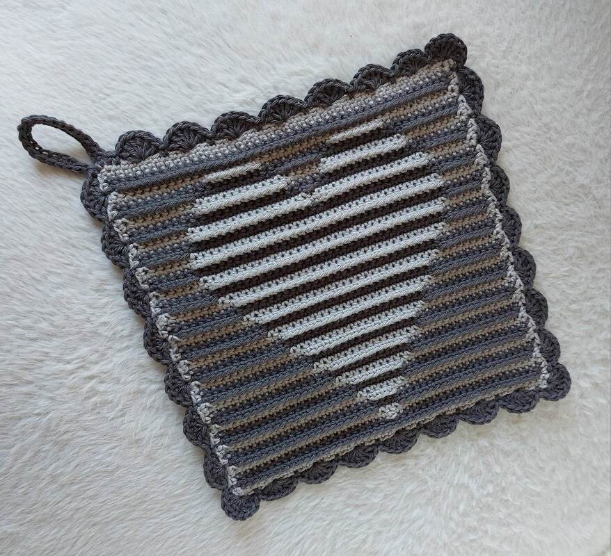 "Beherzt" - Topflappen mit Herz in Schattenh&auml;kel-Technik - Bild 5