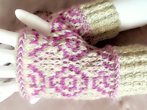 Handstulpen mit Hebemaschenmuster Mosaik #2