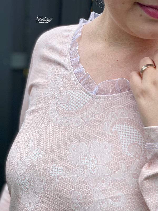 Schnittmuster Damenshirt mit V-Ausschnitt