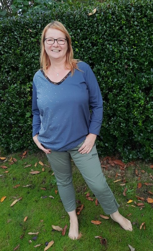 Schnittmuster Damenshirt mit V-Ausschnitt - Bild 2