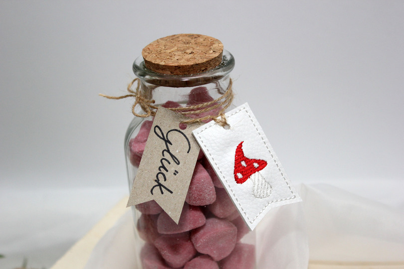 Stickdatei Schlüsselanhänger Fliegenpilz Glücksbringer