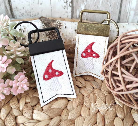 Stickdatei Schlüsselanhänger Fliegenpilz Glücksbringer