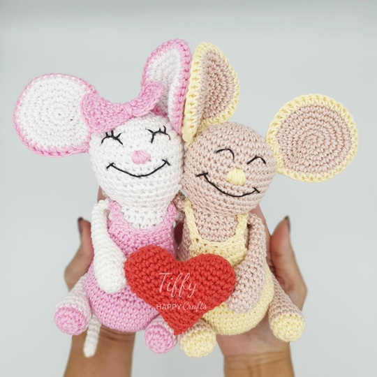 Tiffy the Mouse in Love | Amigurumi Crochet Pattern PDF