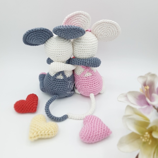 Tiffy the Mouse in Love | Amigurumi Crochet Pattern PDF