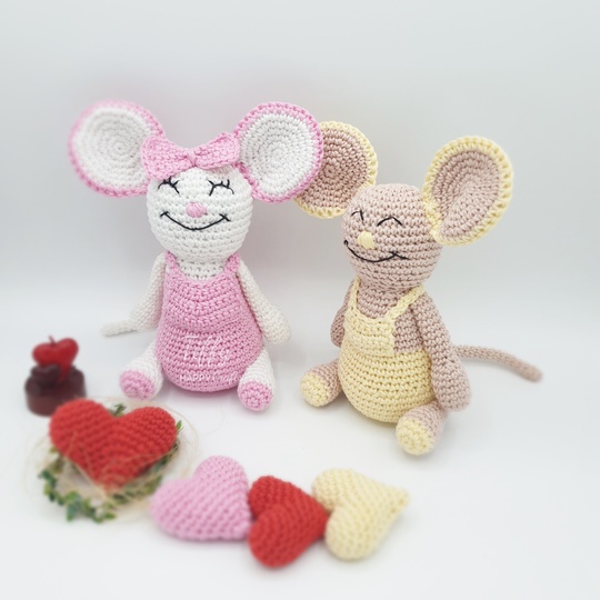 Tiffy the Mouse in Love | Amigurumi Crochet Pattern PDF