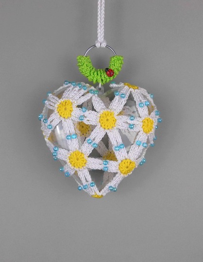 Blumen-Herz Dekohänger für Tür, Wand & Fenster - einfach aus Wollresten