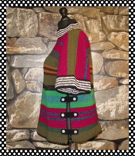 Häkelanleitung Halb Poncho Halb Pullover Figur-Schmeichler aus Wollreste