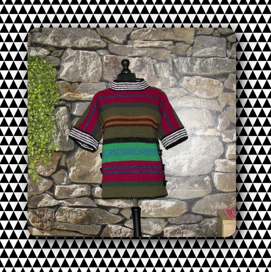 Häkelanleitung Halb Poncho Halb Pullover Figur-Schmeichler aus Wollreste