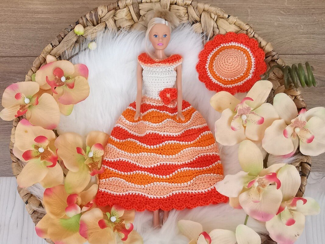 "BARBARA" Dress with Hat for fashion dolls - crochetpattern - Image 4