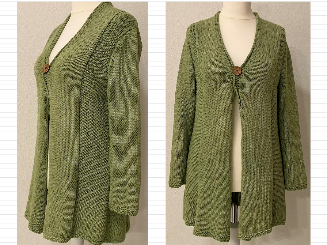 Gestrickte grüne Damenjacke mit V-Ausschnitt und Holzknopf auf Schneiderpuppe