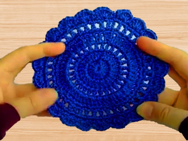Silk Crochet Coaster Pattern PDF + Video – Elegant Round Motif