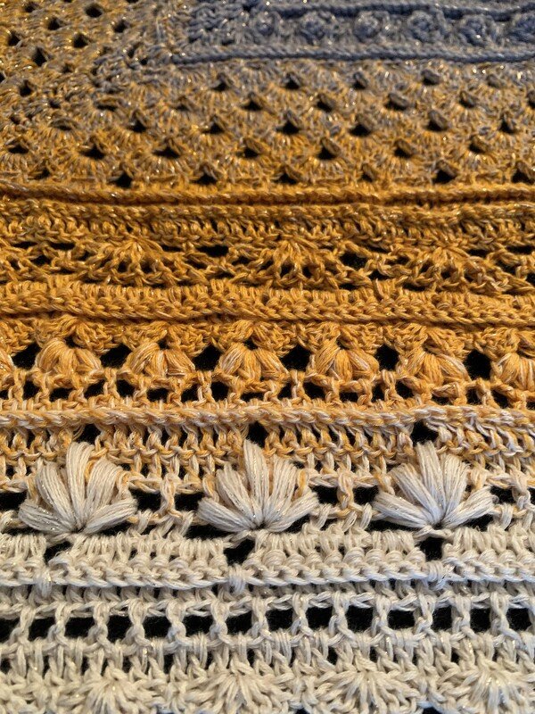 Crochet Pattern Triangular Scarf "Balta" - Best of 2022 - Image 15