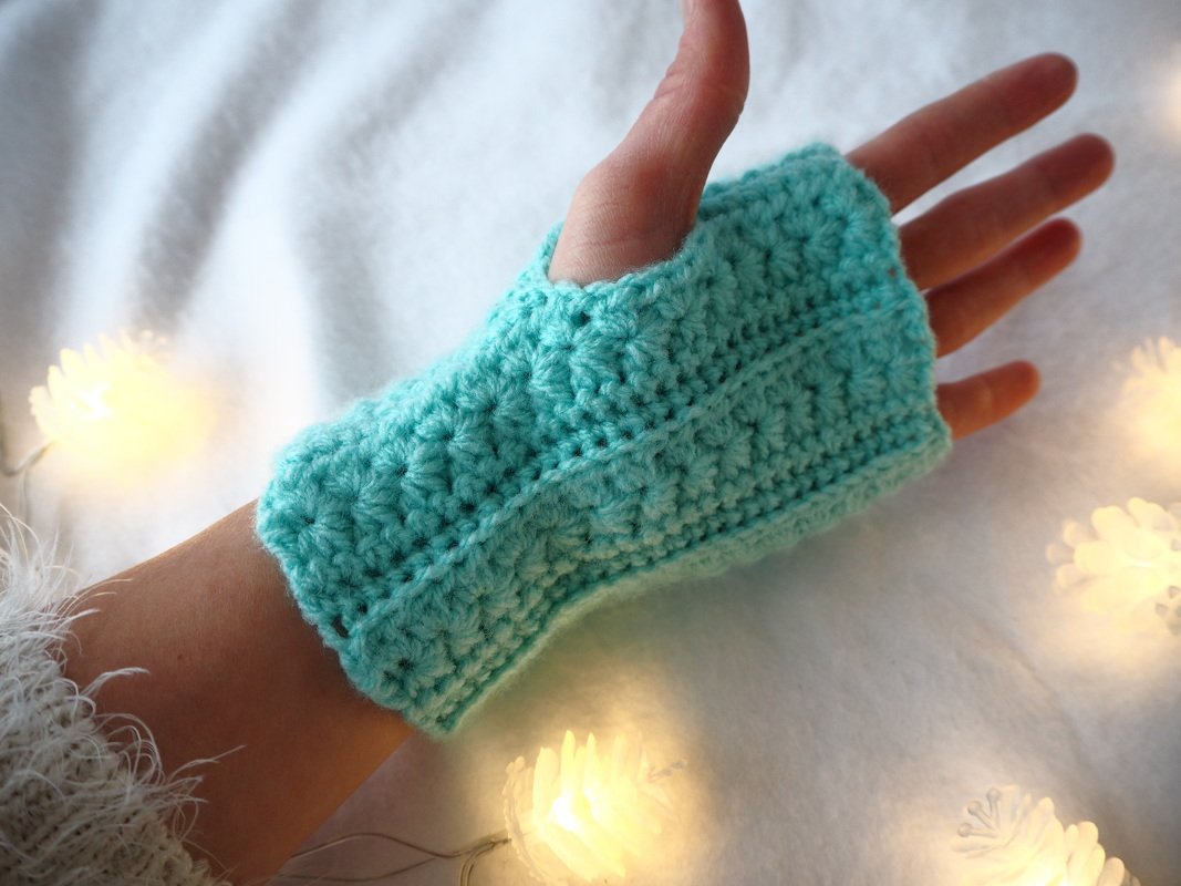 Handstulpen Eismärchen - von Häkelini - Bild 2