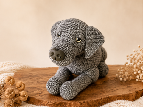 Crochet pattern lying Labrador amigurumi dog