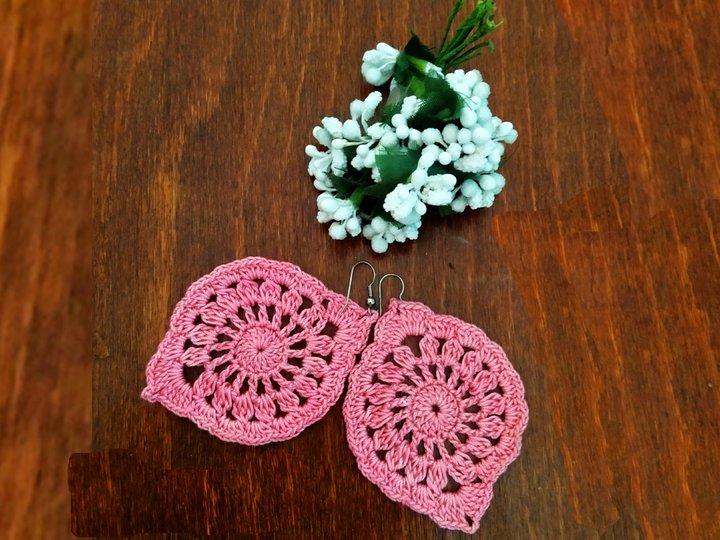 Crochet Leaf Earrings Pattern – PDF Download + Video Tutorial