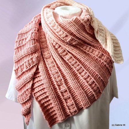 Zimata - asymmetric triangle shawl