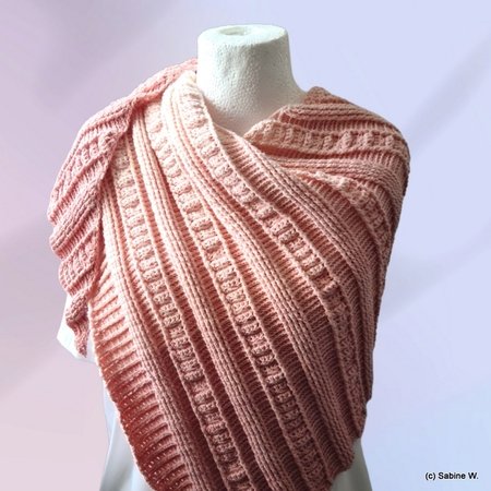 Zimata - asymmetric triangle shawl