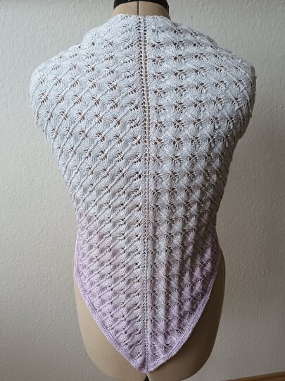 Strickanleitung für das Dreieckstuch "Araya"