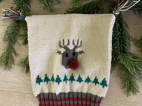 Rudolph-mit-der-roten-Nase-Kindermütze